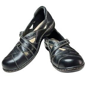 Clarks Women’s Ashland Spin Q Slip-On Loafer, Size 8